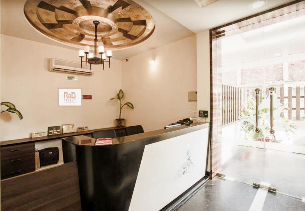 Fabhotel Resolute Gopalpura Hotel