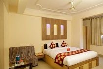 Hotel Oyo 1322 Galaxy