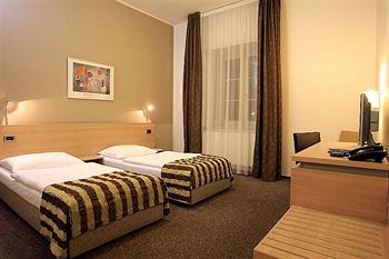 Fabhotel Polovictory Palace Hotel 3*