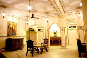 Sajjan Niwas Hotel 3*