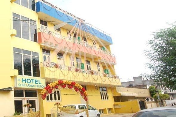 Hotel Fabhotel Shri Laxmi Palace 3*