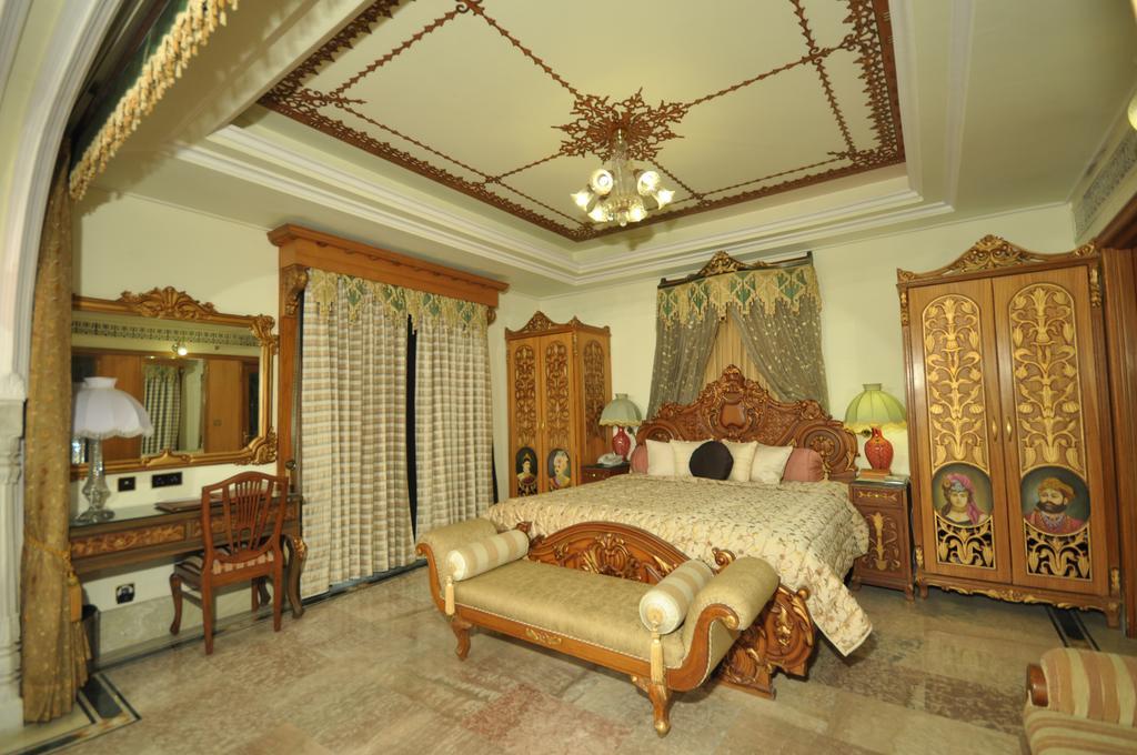 Shiv 5* Jaipur