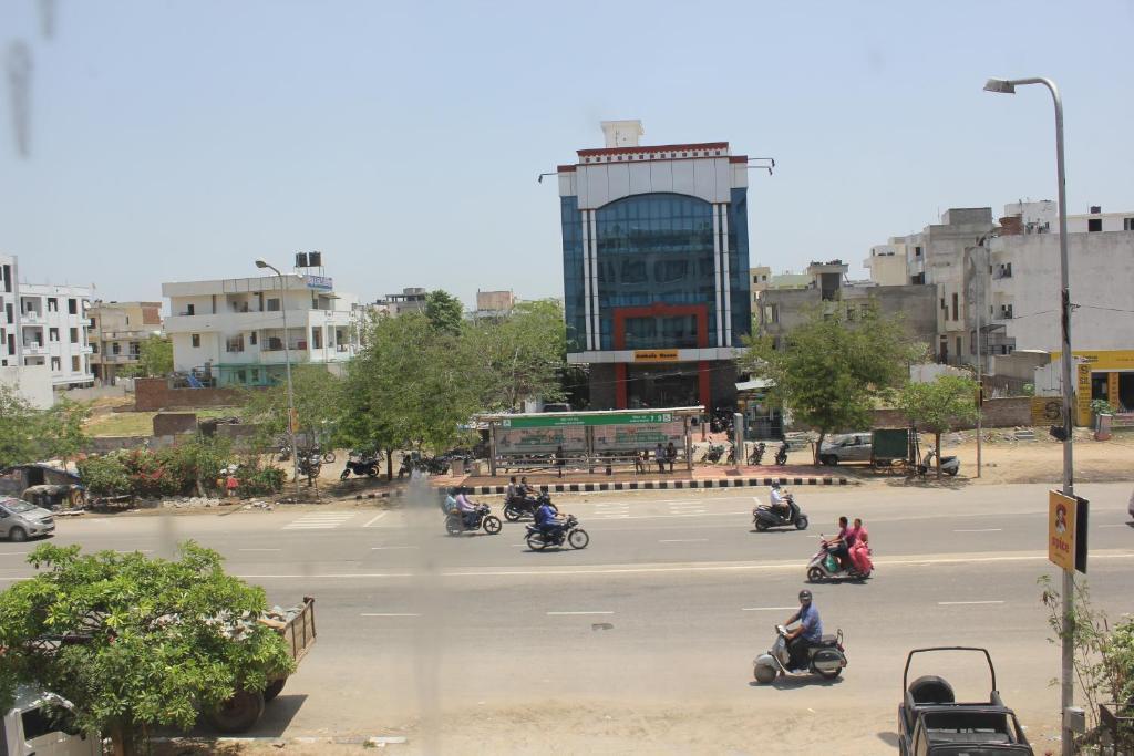 Savi Regency Hotel Jaipur