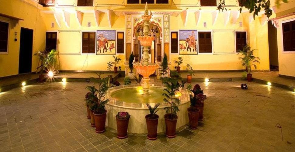Bed & Breakfast Mahar Haveli 2*