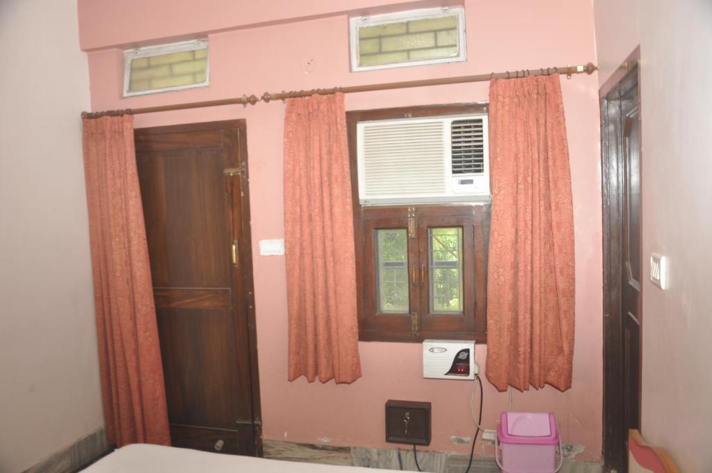 Aapnni Hotel Guest house Jaipur