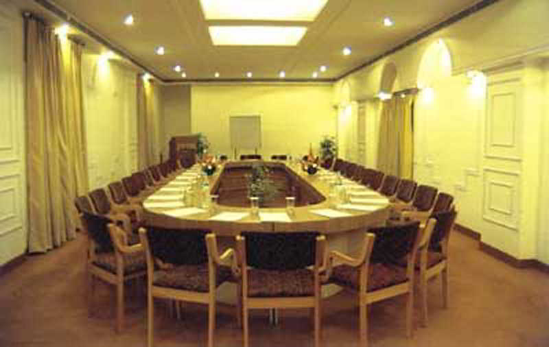 Maharani Plaza Hotel