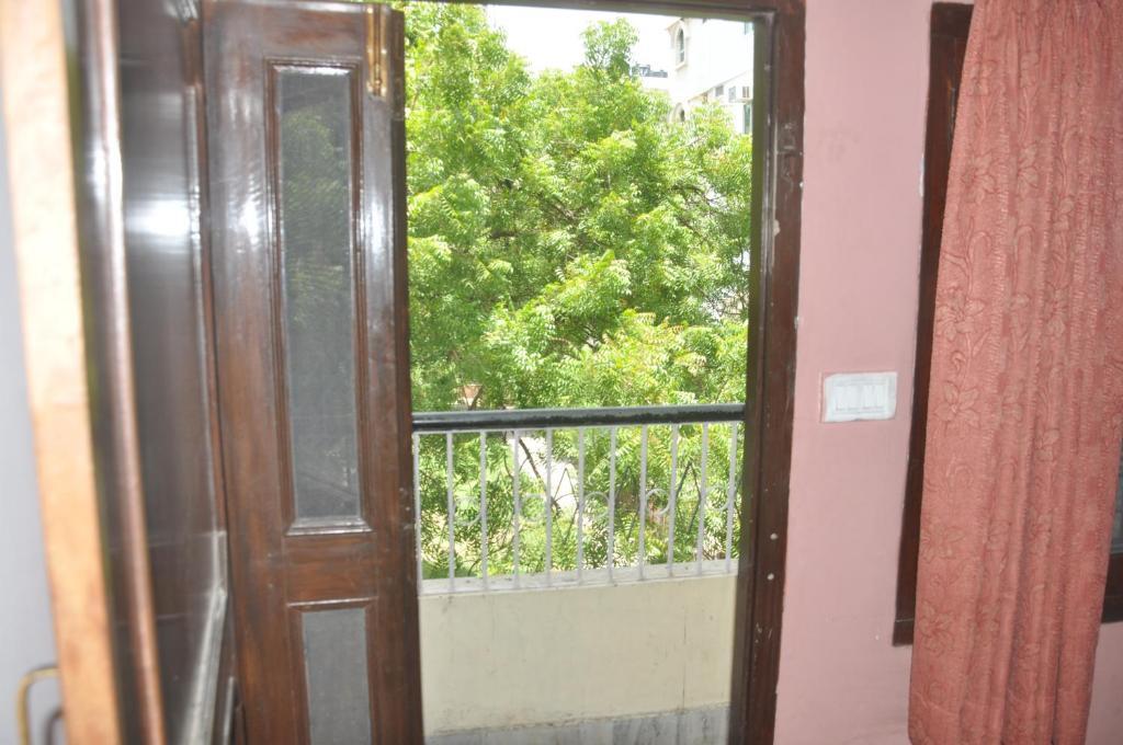 Aapnni Hotel