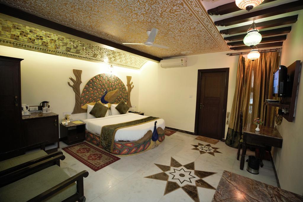 Nahargarh Haveli-near Train Station Metro Hotel Jaipur
