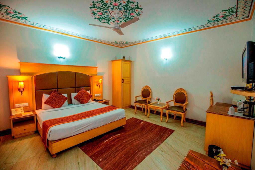 Nahargarh Haveli-near Train Station Metro Hotel Jaipur