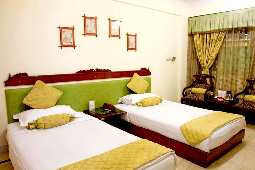 Hari Mahal Palace By Pachar Group 4*