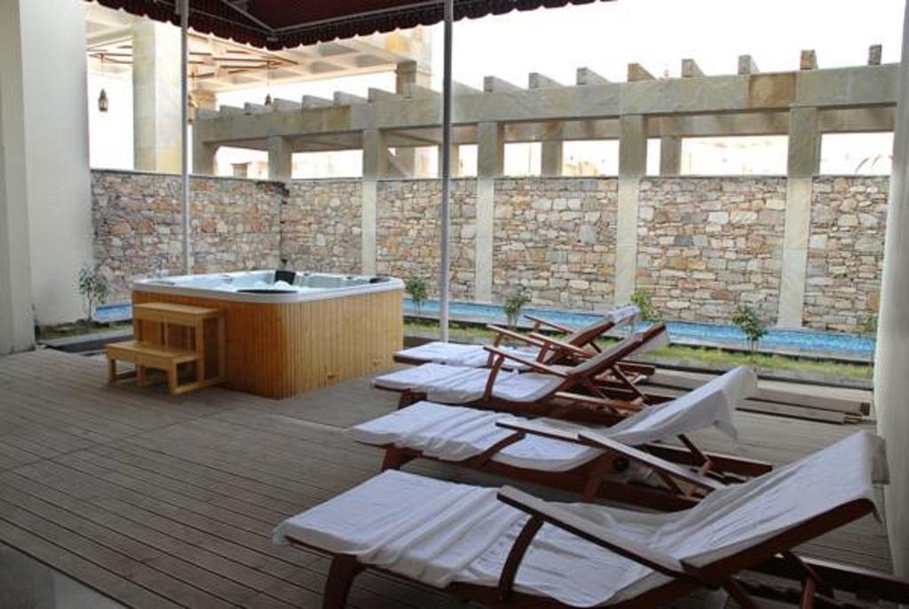 Cambay Grand Kukas
