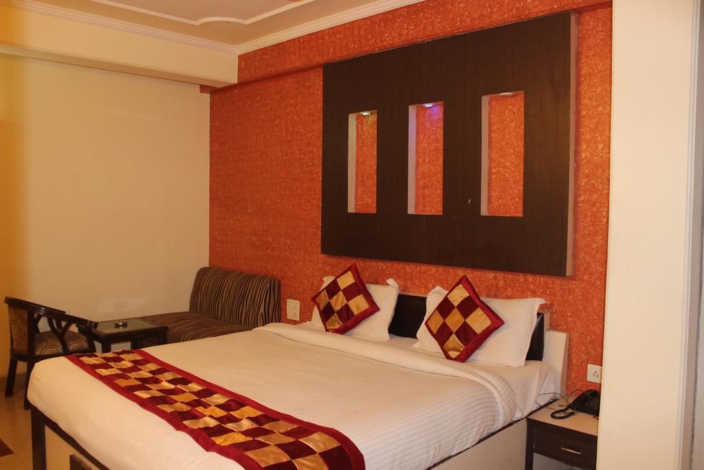 Muskan Palace 3*