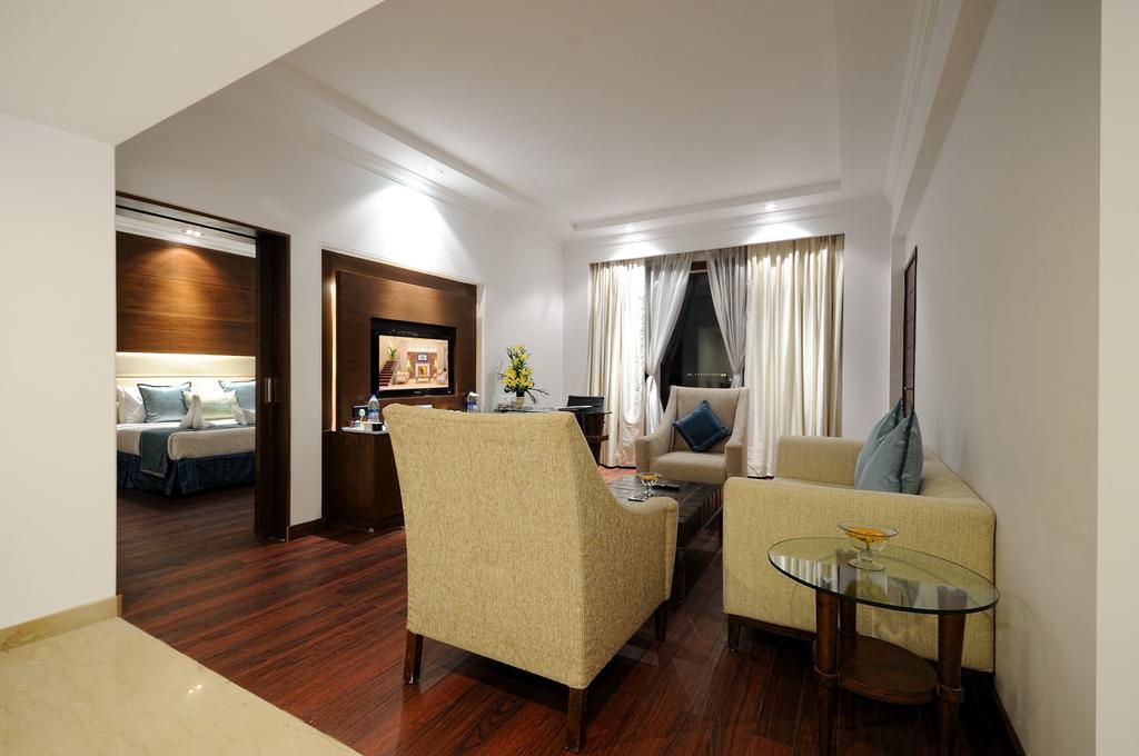 Radisson Center 5*