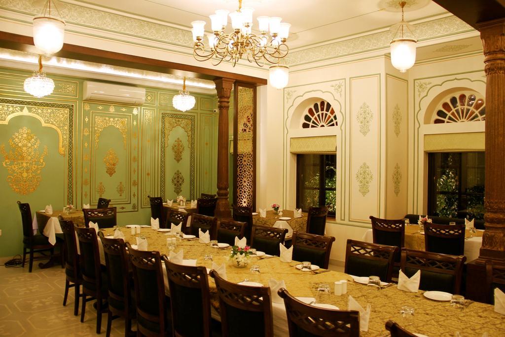 Grand Uniara A Heritage Hotel Jaipur