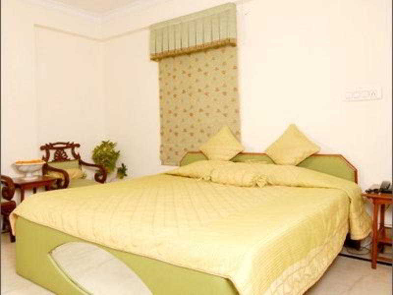 Hari Mahal Palace By Pachar Group Hotel 4*