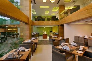 Leisure Grand Chanakya 4* Jaipur