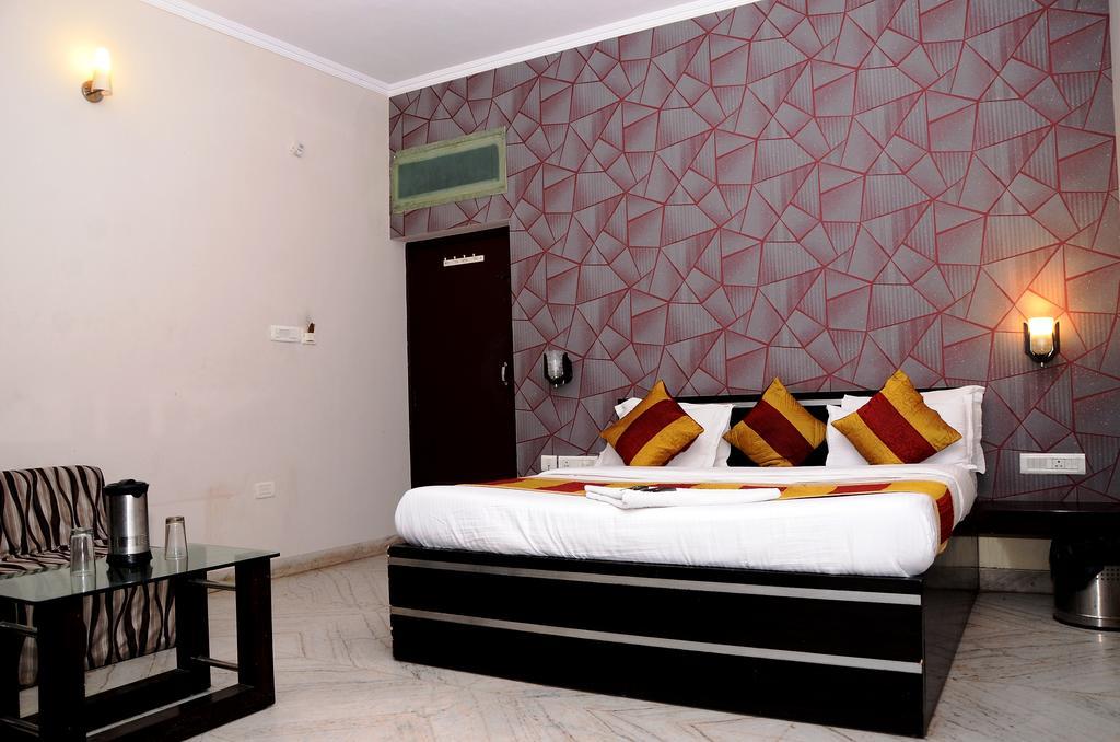 Hotel Kartikey 3*