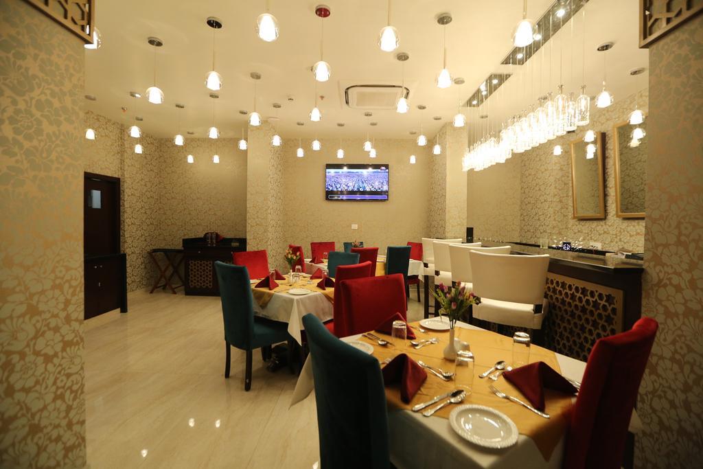 Hotel Comfort Sapphire Jaipur