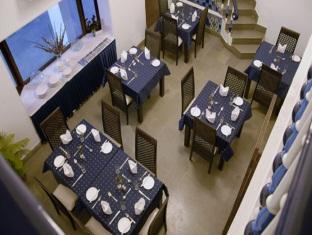 66 Residencey Hotel