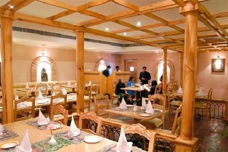 Kk Royal & Convention Centre Hotel 4*