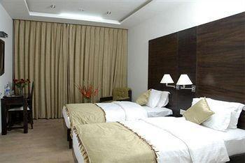66 Residencey Hotel 3*