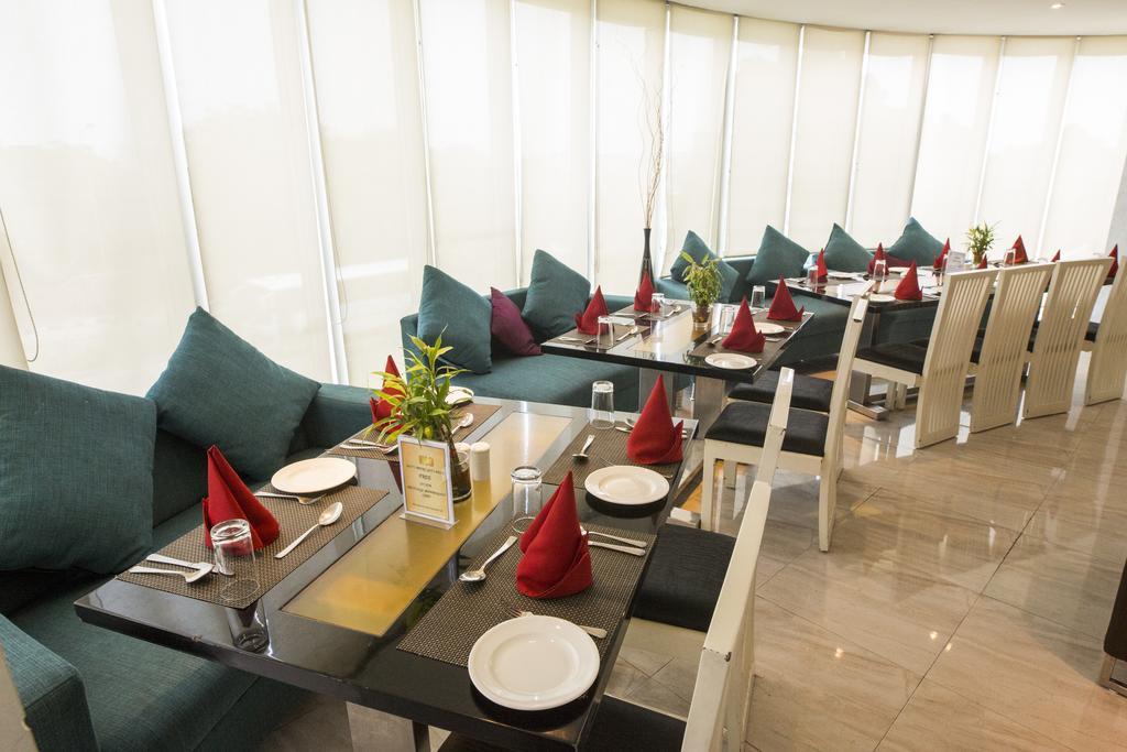 Hotel The Theme, 3*