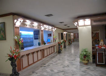 Hotel Ashok 4*