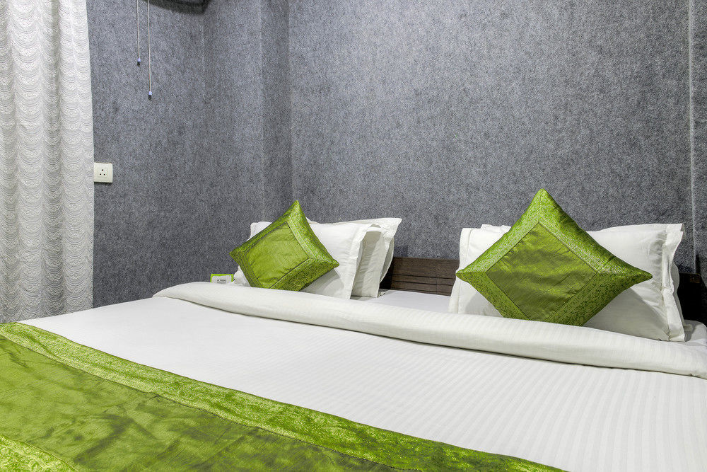 Hotel Raya