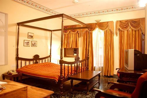 Sajjan Niwas Hotel