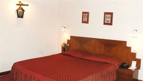 Oyo 18814 Maya International 3* Jaipur