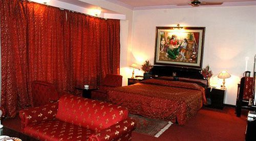 Oyo 18814 Maya International Jaipur