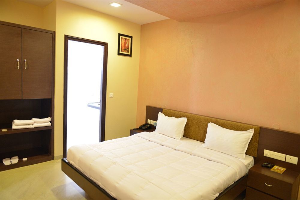 Royal View 3*