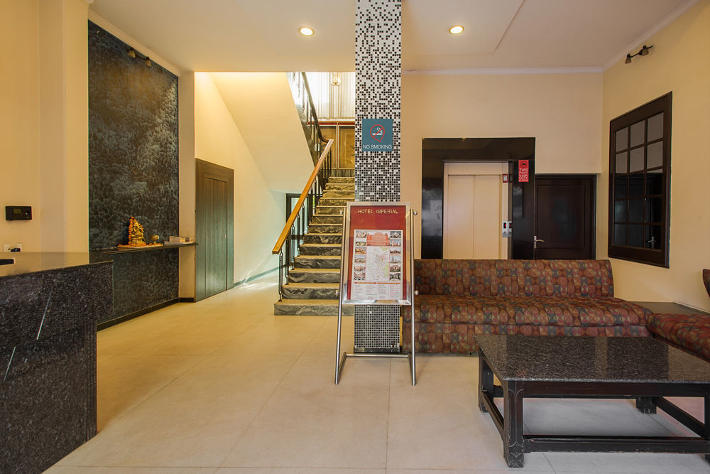 Oyo Premium Mi Road Hotel 3*