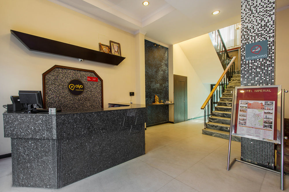 Oyo Premium Mi Road Hotel