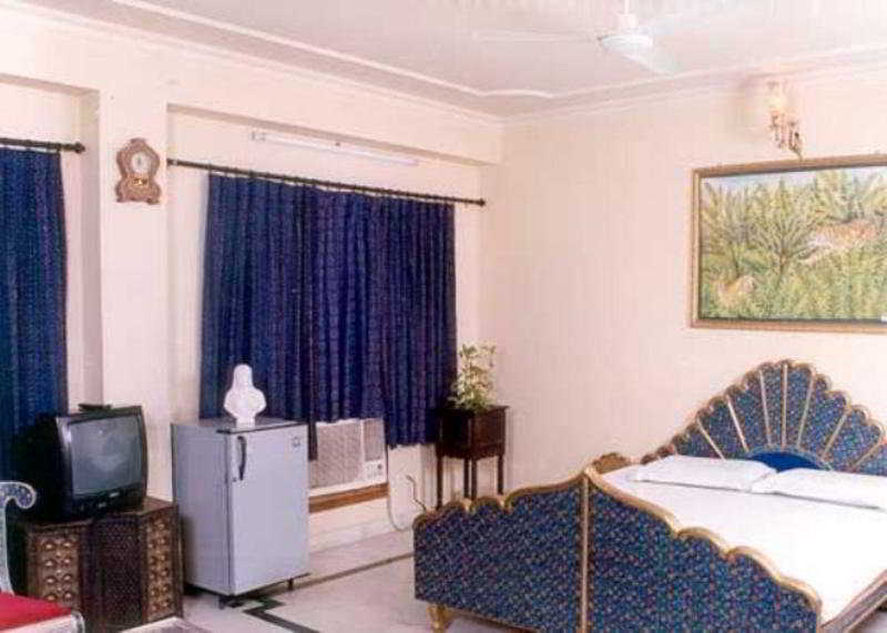 Aashish Hotel Jaipur