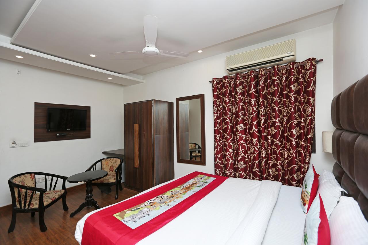 Oyo Premium Railway Station Hotel Jaipur