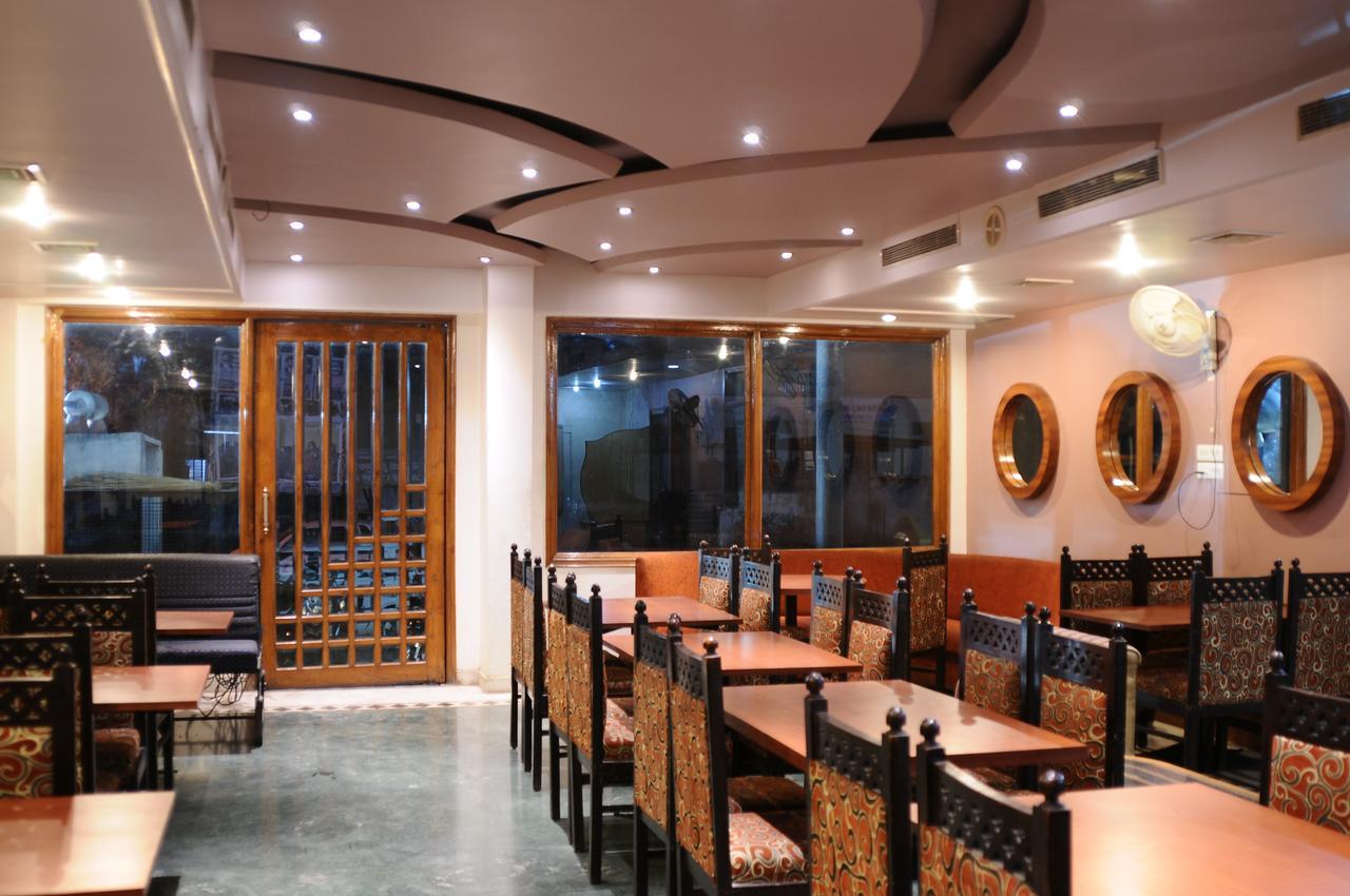Aroma Classic Hotel 2*