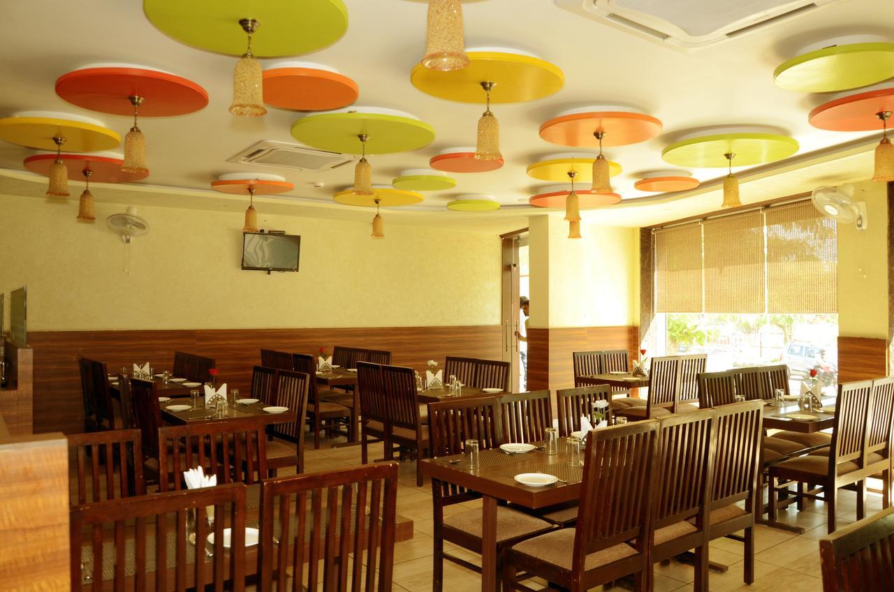 Fabhotel Padmavati Palace Mansarovar Hotel 3*