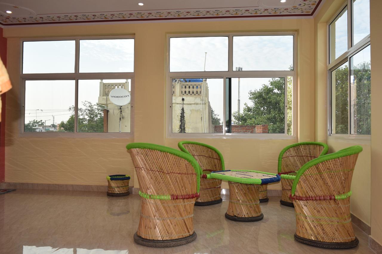 Mostel Backpackers Hostel *