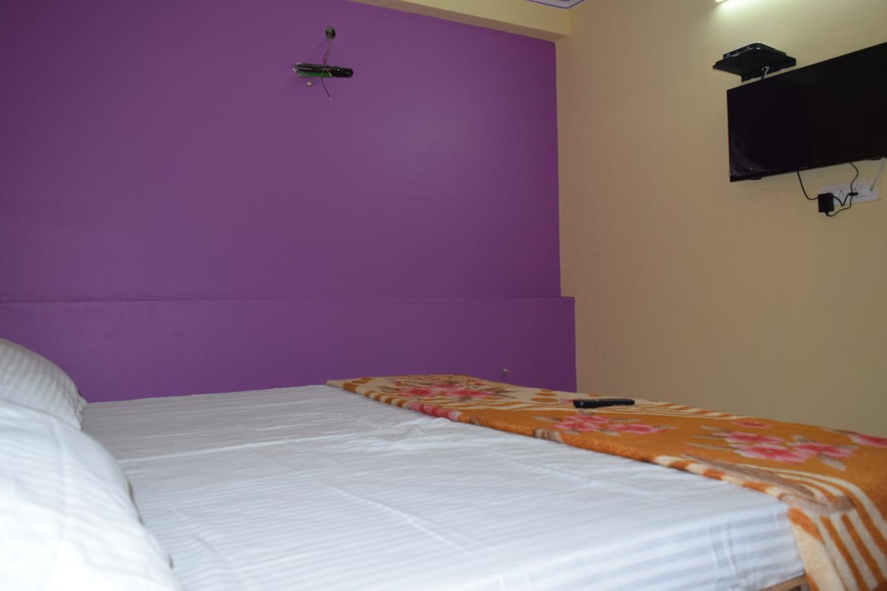 Mostel Backpackers