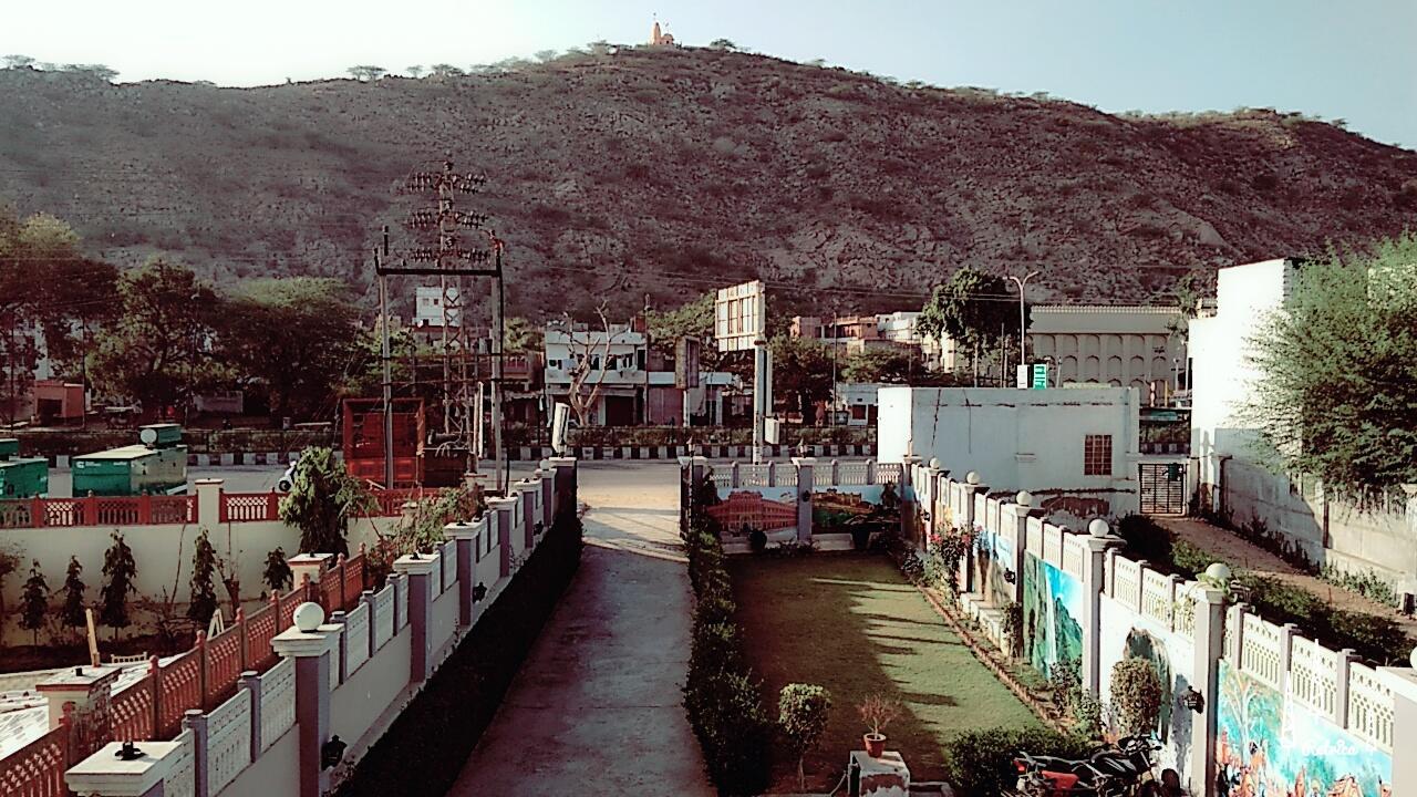 Hotel Manbhar 2*