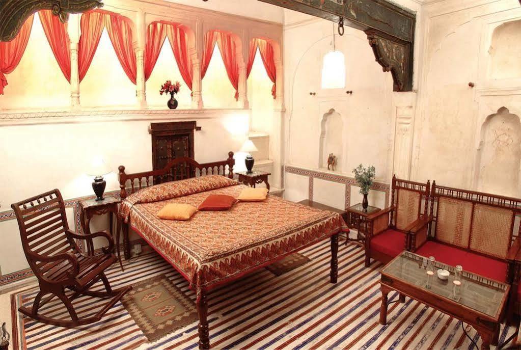 Hotel Mandawa Haveli Jaipur