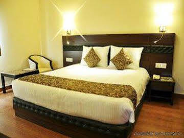 Oyo 1746 Rnb Select Hotel Jaipur
