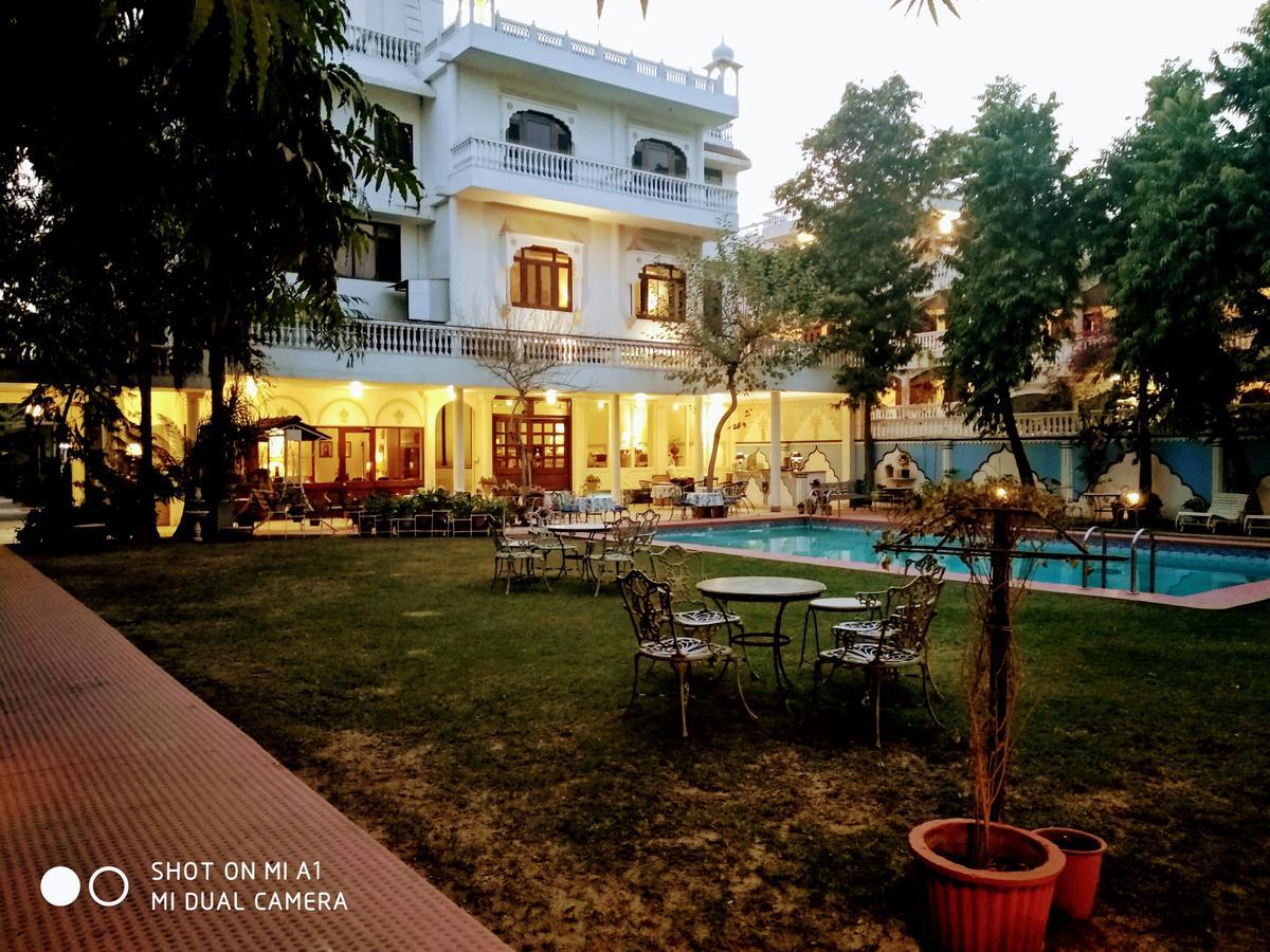 Meghniwas Hotel
