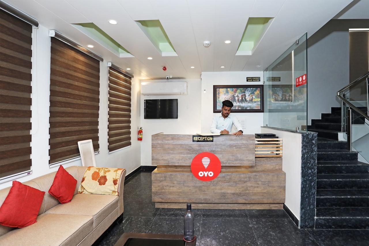 Oyo 10191 Vinayak Hotel 3*