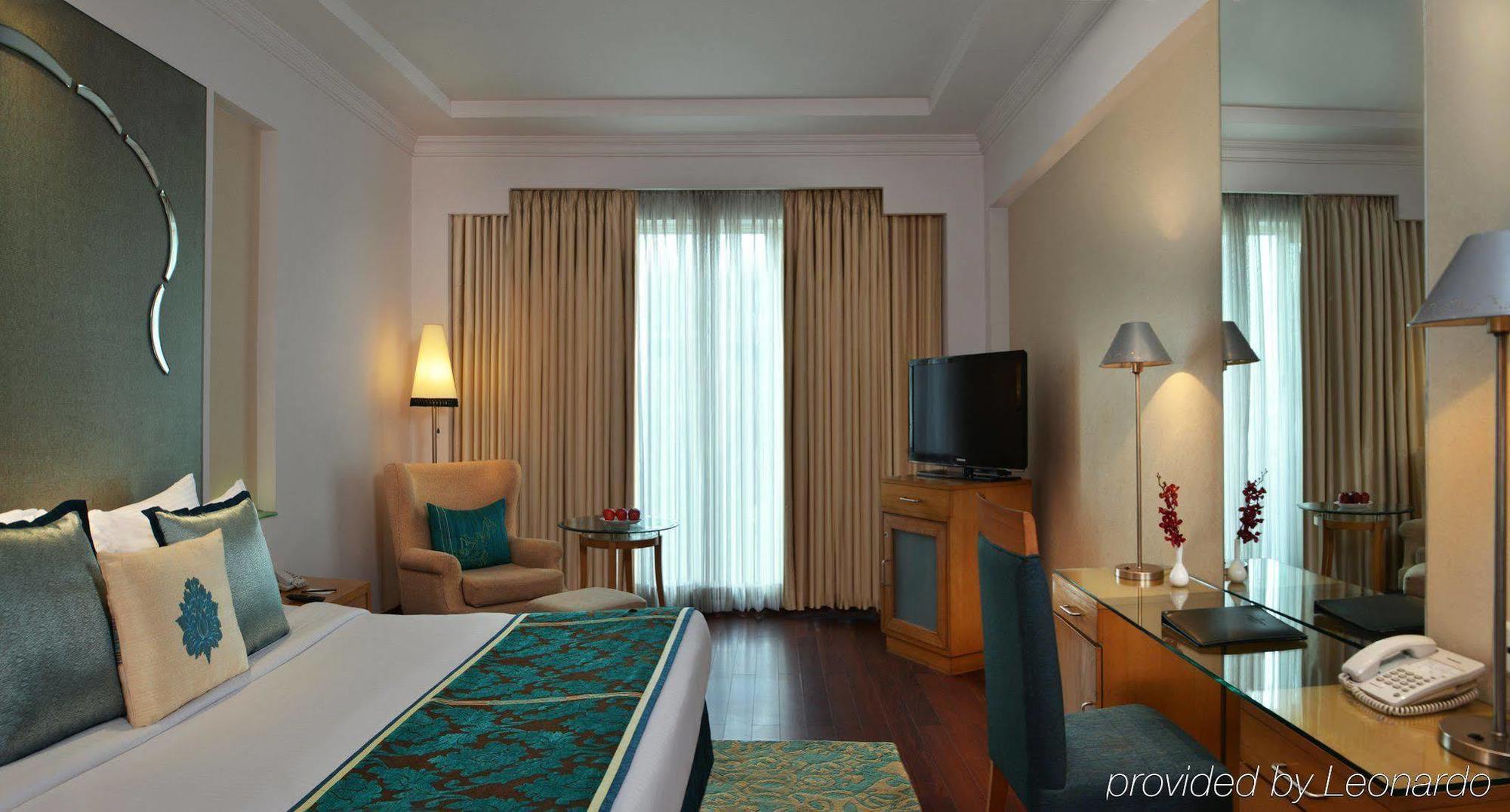 Hotel Radisson Center 5*