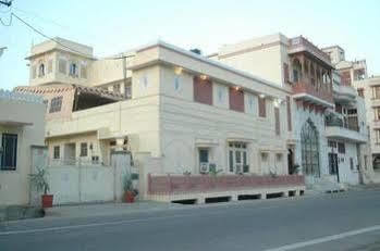 Bed & Breakfast Mahar Haveli 2*