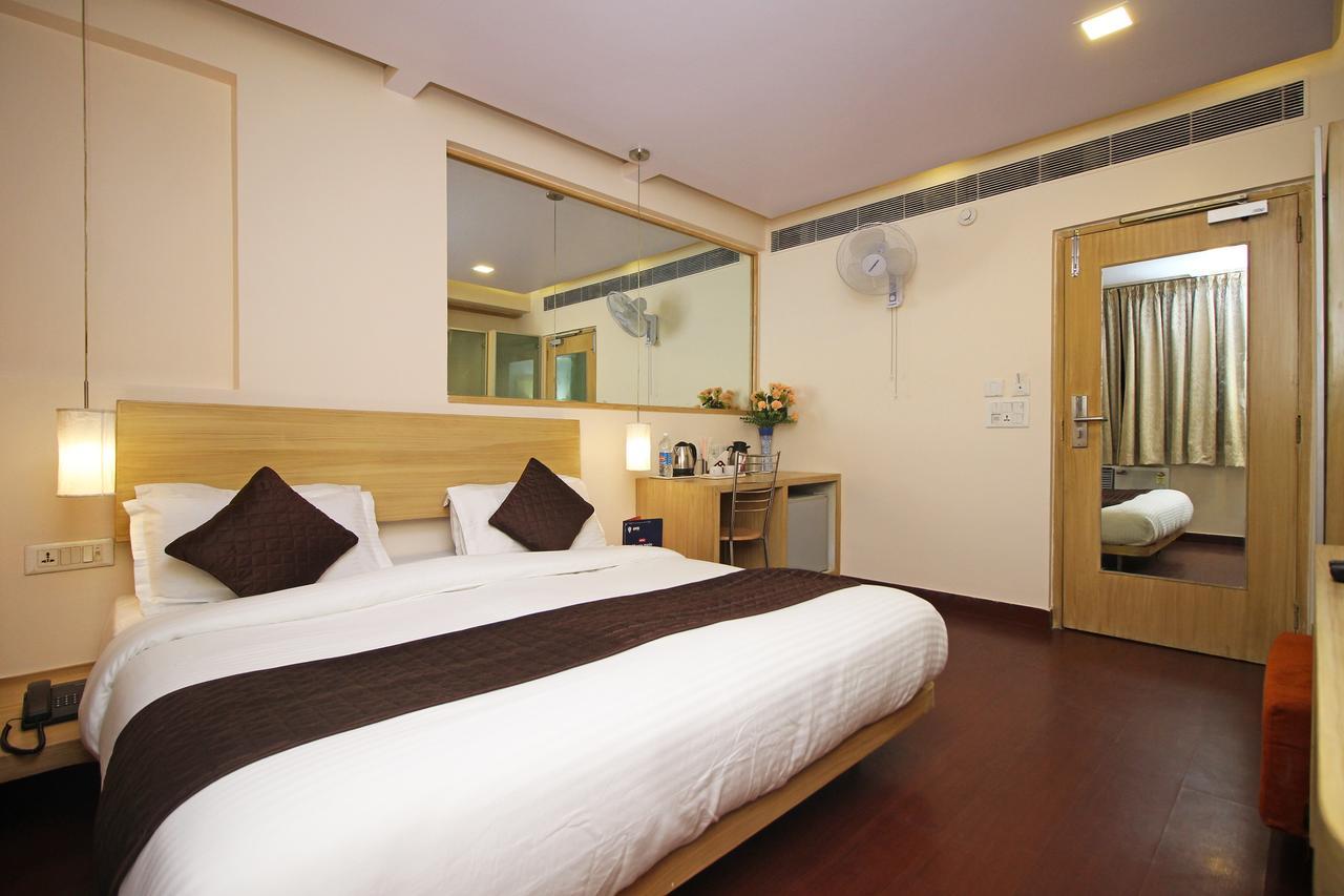 Oyo 9542 Near Sindhi Camp Bus Stand Hotel Jaipur