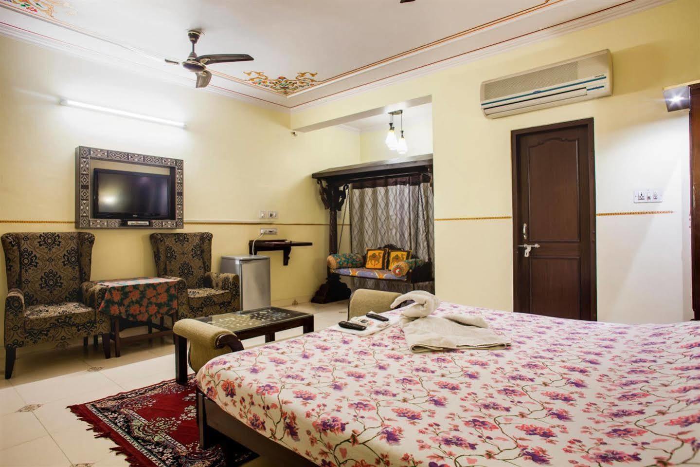 Hotel Sunder Palace-A Heritage Styled Boutique Hotel Jaipur