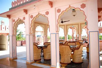 Sajjan Niwas Hotel 3*